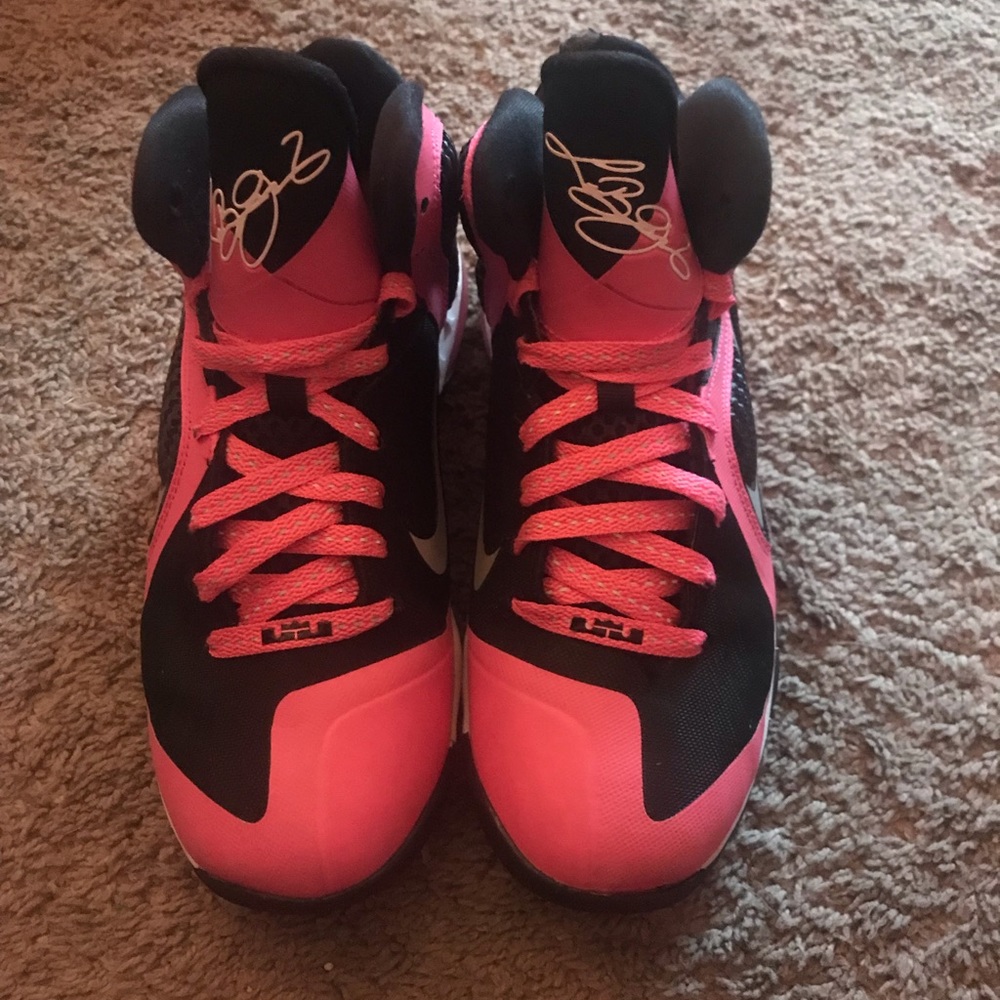 Nike Lebron 9’s Highs Pink- Size 5 Youth